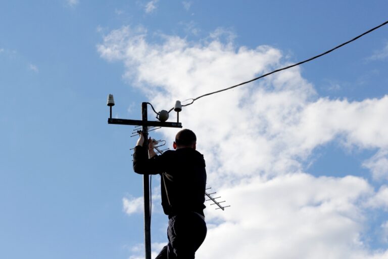 antenna installation in Melbourne